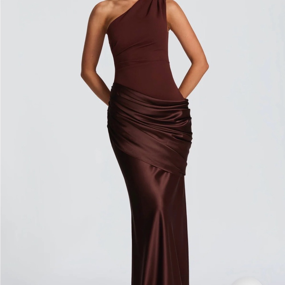 BabyBoo Elegant One-Shoulder Brown Dress